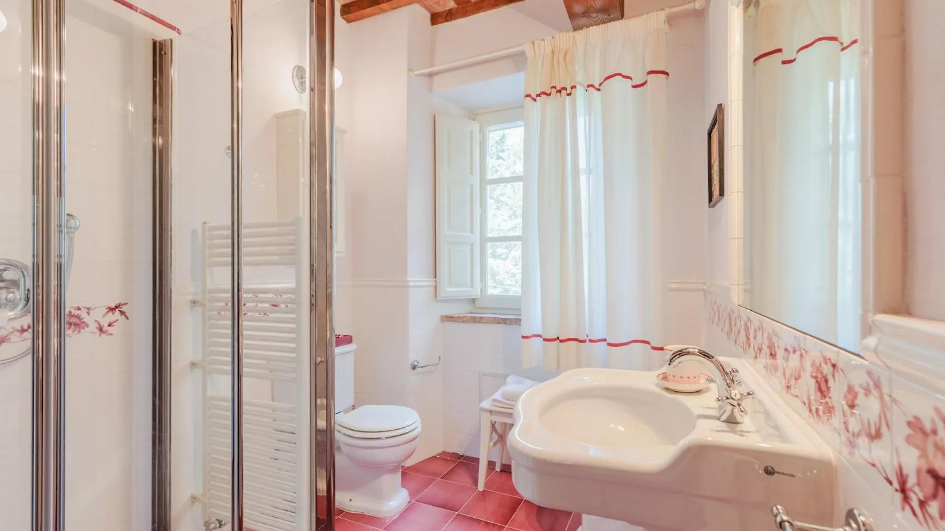וילה SantʼAndrea di Compito Dimora Delle Camelie, A Traditional Stylish House